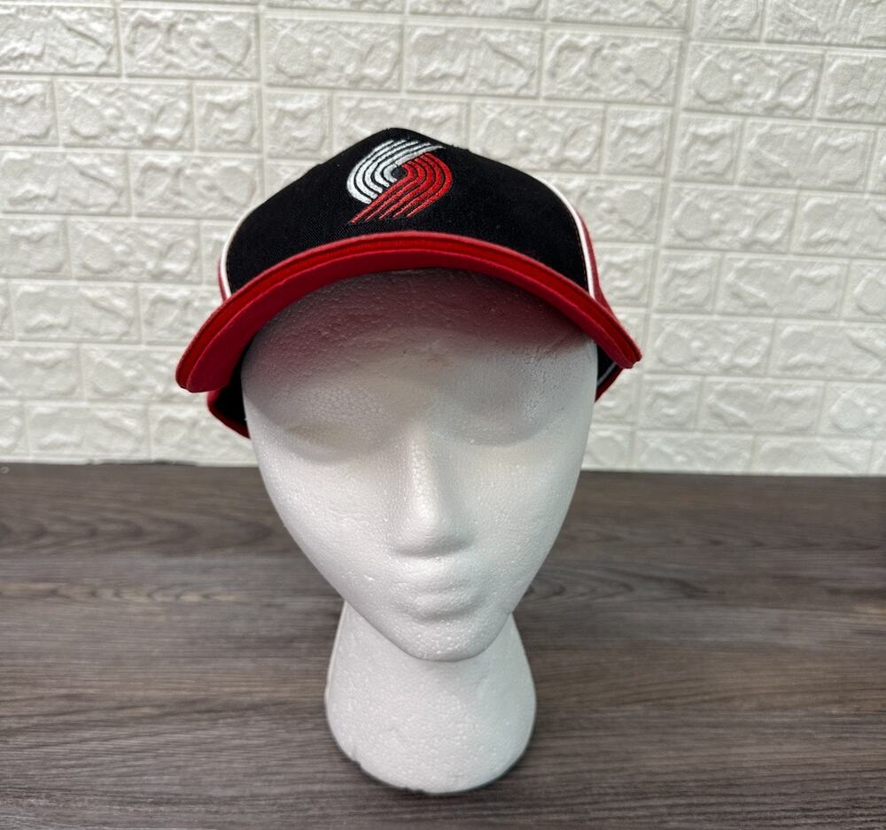 NBA Portland Trail Blazers Opening Night 06–07 Collegiate Hat Mens OS Red Black